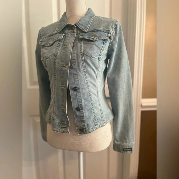 XOXO Jean Jacket - Picture 3 of 10